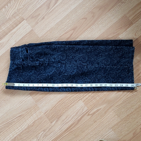 Denim Capris - Picture 6 of 7